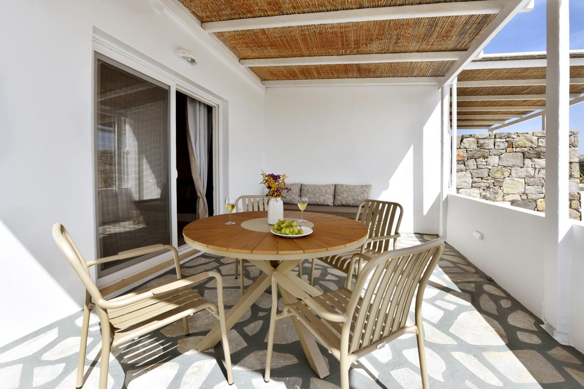 Giourgas Studios & Apartments Provatas Екстериор снимка