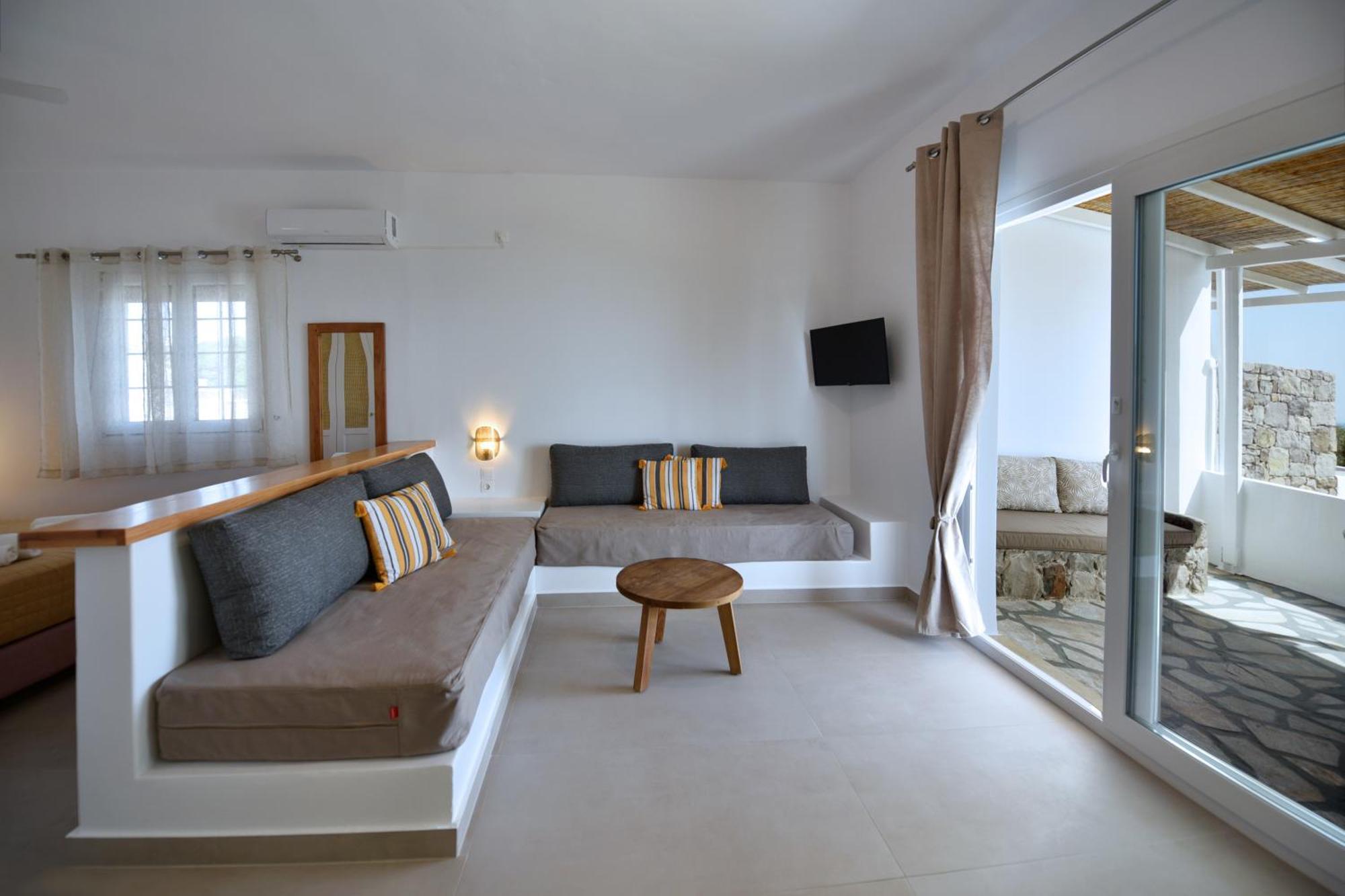 Giourgas Studios & Apartments Provatas Екстериор снимка